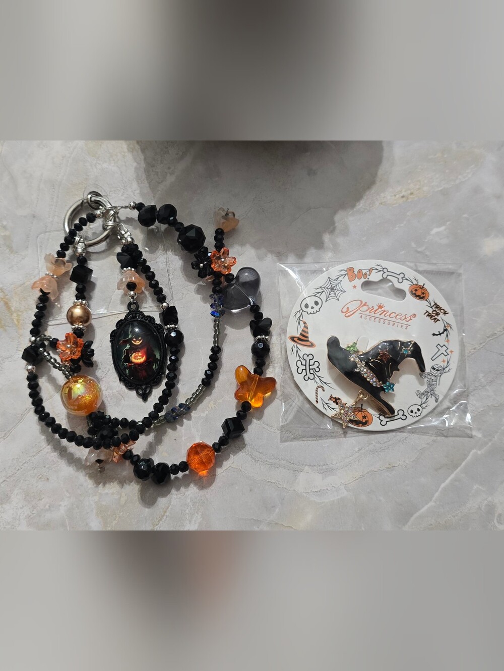 Halloween-themed beaded phone/ bag charm witch hat brooch